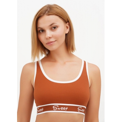 Жіночий топ в рубчик коричневий колір