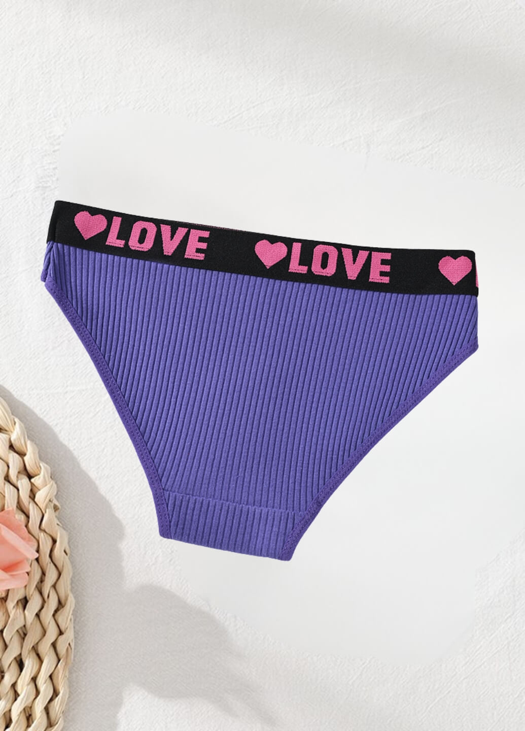 Новинка: Женские спортивные трусики LOVE из рельефной ткани в ярких цветах!
